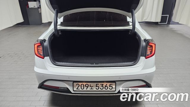 Hyundai Sonata (DN8) 2.0 Premium 2020 — фото 16
