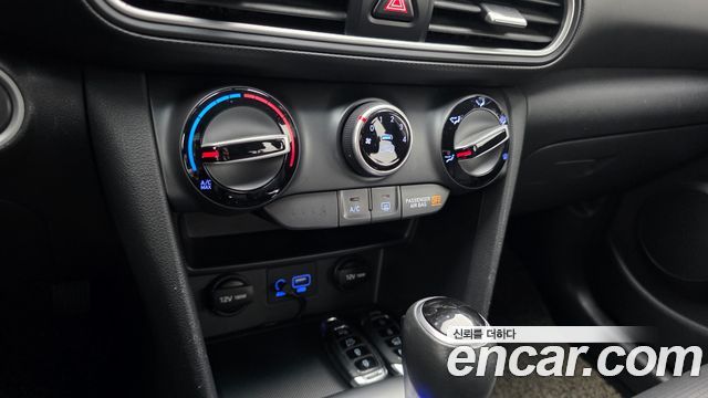 Hyundai Kona 1.6 Turbo 2WD Modern pop 2018 — фото 17