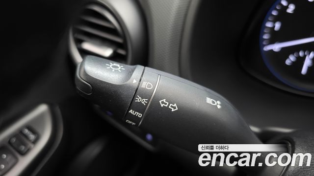 Hyundai Kona 1.6 Turbo 2WD Modern pop 2018 — фото 18