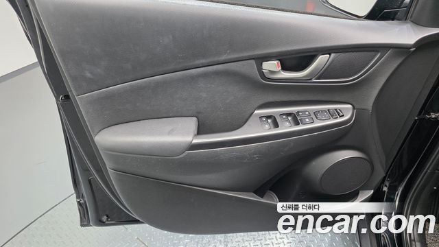 Hyundai Kona 1.6 Turbo 2WD Modern pop 2018 — фото 24