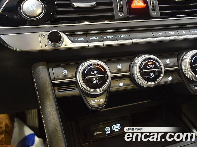 Genesis G70 2.0T AWD Supreme 2018 — фото 19
