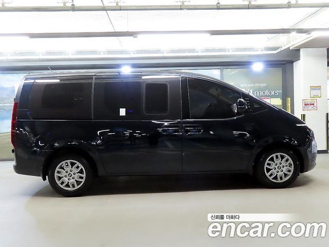 Hyundai Staria Cargo 5-Seater Modern 2025 — фото 3