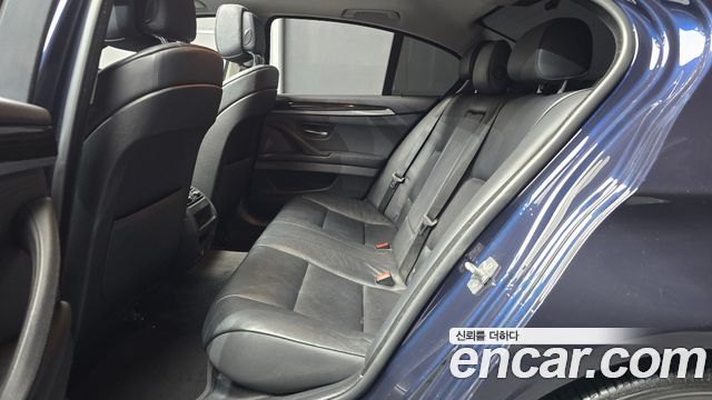 BMW 5 Series (F10) 528i 2011 — фото 12