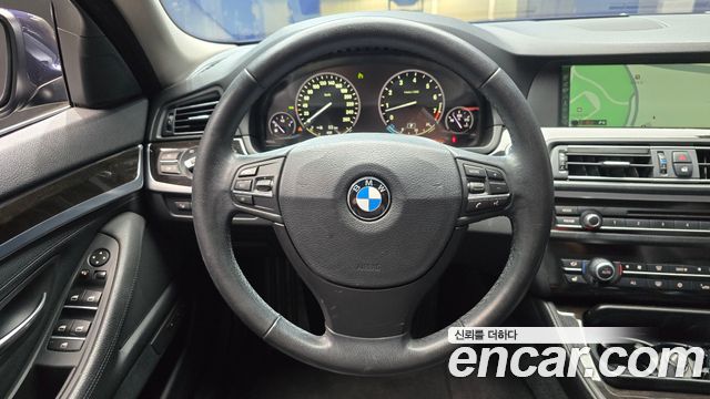 BMW 5 Series (F10) 528i 2011 — фото 13
