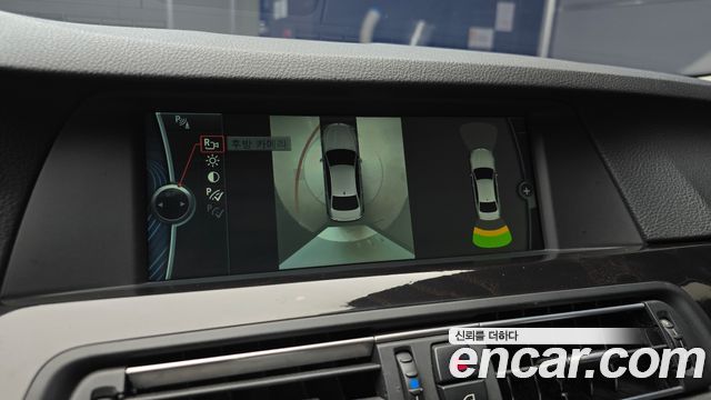 BMW 5 Series (F10) 528i 2011 — фото 14