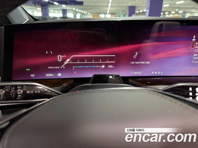 Cadillac Escalade (V) 6.2 ESV ESV Sports Platinum 2025 — фото 8