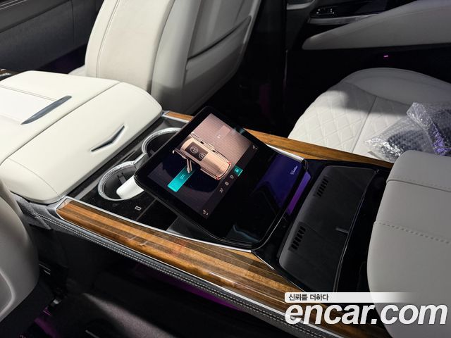 Cadillac Escalade (V) 6.2 ESV ESV Sports Platinum 2025 — фото 18