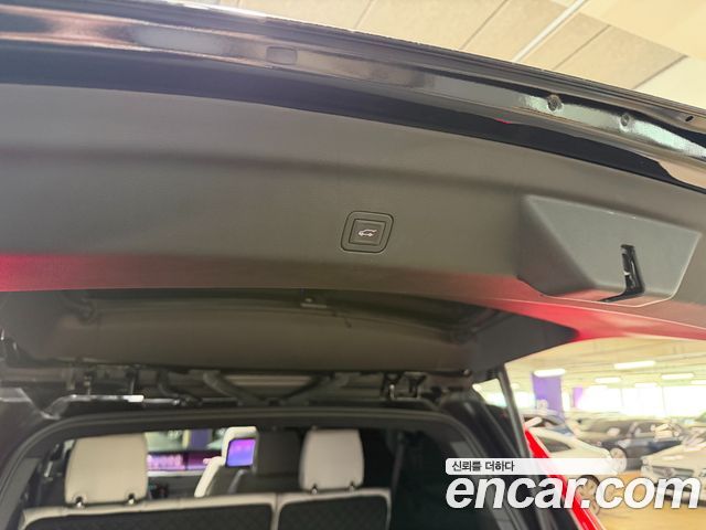 Cadillac Escalade (V) 6.2 ESV ESV Sports Platinum 2025 — фото 20