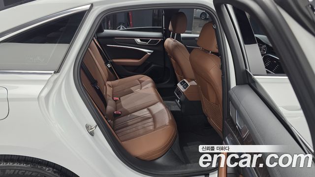 Audi A6 (C8) 40 TDI Premium 2020 — фото 12