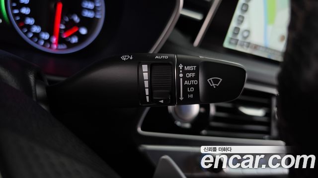 Genesis G70 2.0T Supreme 2018 — фото 19