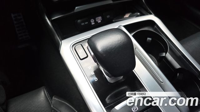 Kia Stinger 2.0 Turbo 2WD Platinum 2019 — фото 9