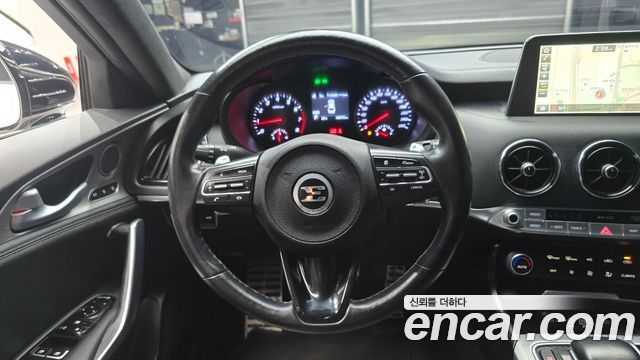 Kia Stinger 2.0 Turbo 2WD Platinum 2019 — фото 12