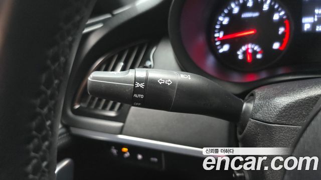Kia Stinger 2.0 Turbo 2WD Platinum 2019 — фото 18