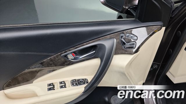 Hyundai Aslan G300 Exclusive 2016 — фото 19