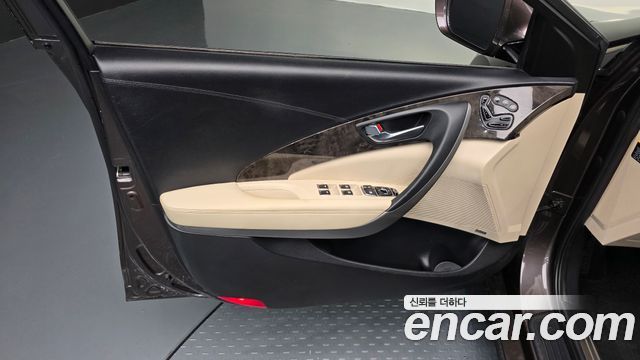 Hyundai Aslan G300 Exclusive 2016 — фото 24