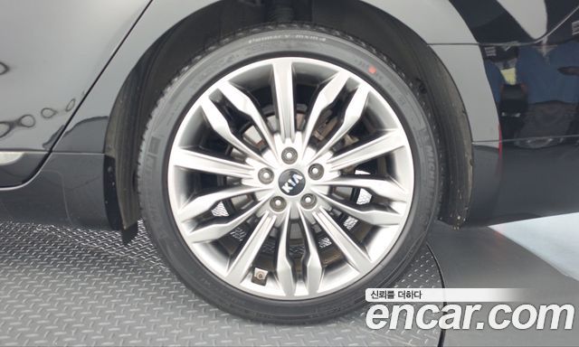 Kia K7 Premier 2.5 GDI Noblesse 2020 — фото 27