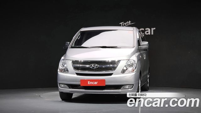 Hyundai Grand Starex 11-Seater Wagon CVX Luxury 2013 — фото 3