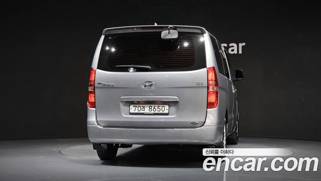 Hyundai Grand Starex 11-Seater Wagon CVX Luxury 2013 — фото 4
