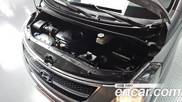 Hyundai Grand Starex 11-Seater Wagon CVX Luxury 2013 — фото 6