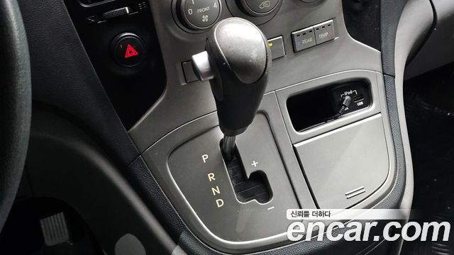 Hyundai Grand Starex 11-Seater Wagon CVX Luxury 2013 — фото 9