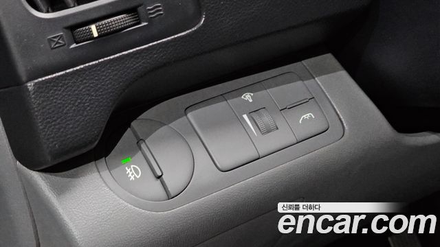 Hyundai Grand Starex 11-Seater Wagon CVX Luxury 2013 — фото 14