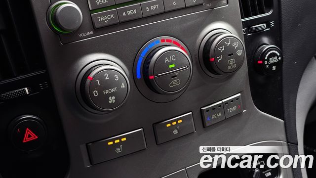 Hyundai Grand Starex 11-Seater Wagon CVX Luxury 2013 — фото 18