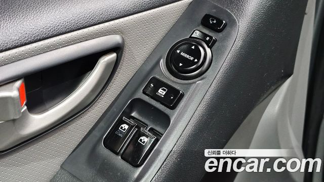 Hyundai Grand Starex 11-Seater Wagon CVX Luxury 2013 — фото 19