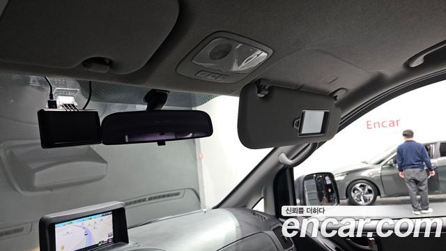 Hyundai Grand Starex 11-Seater Wagon CVX Luxury 2013 — фото 20