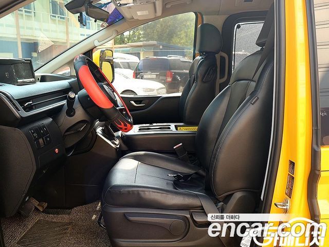 Hyundai Staria L3.5  Kinder Safety Car 15-Seater 2023 — фото 10