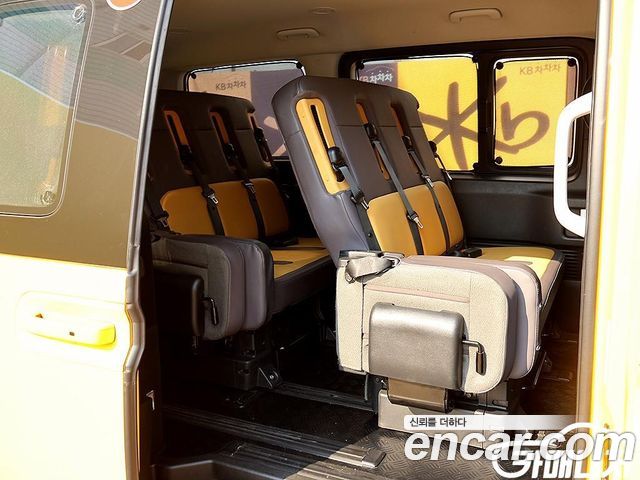 Hyundai Staria L3.5  Kinder Safety Car 15-Seater 2023 — фото 15