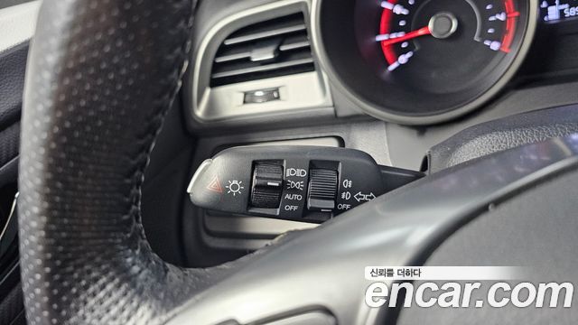 KG Mobility (SsangYong) Tivoli Armor VX 2WD 2019 — фото 16