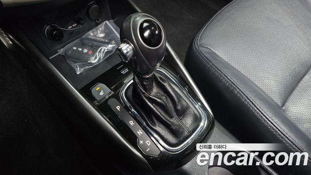 Kia Forte Hatchback 1.6 GDI Prestige Standard 2013 — фото 9