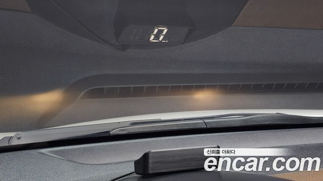 Kia Forte Hatchback 1.6 GDI Prestige Standard 2013 — фото 19
