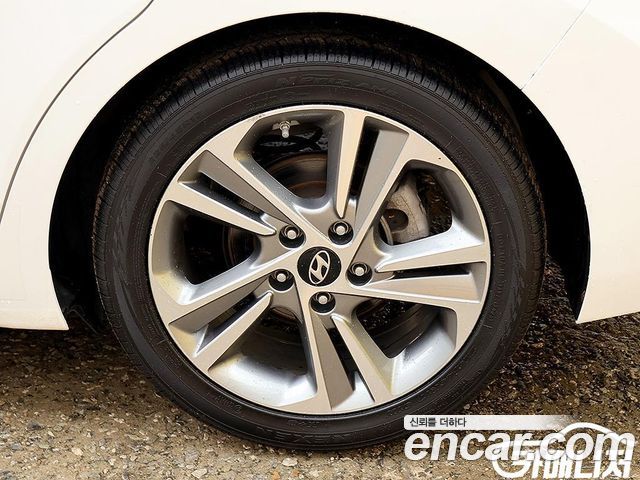 Hyundai Avante (AD) 1.6 GDI Value Plus 2017 — фото 5