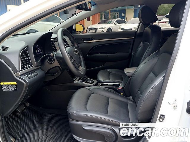 Hyundai Avante (AD) 1.6 GDI Value Plus 2017 — фото 10
