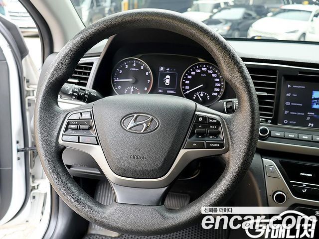 Hyundai Avante (AD) 1.6 GDI Value Plus 2017 — фото 16