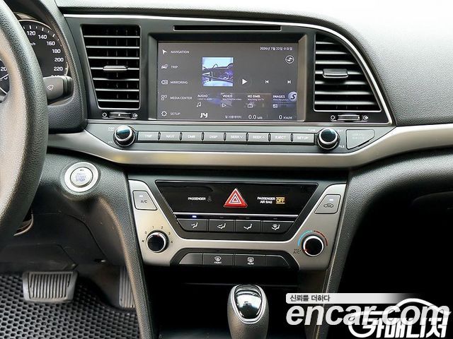 Hyundai Avante (AD) 1.6 GDI Value Plus 2017 — фото 17