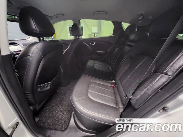 Hyundai Tucson ix Diesel 2WD LX20 Luxury 2013 — фото 9