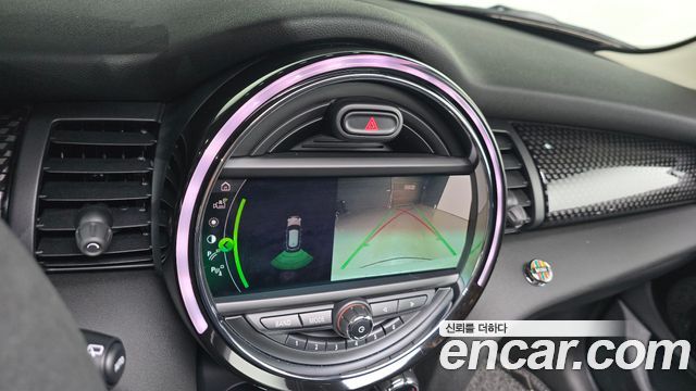 MINI Cooper S 5Door Standard 3rd 2021 — фото 18
