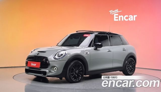 MINI Cooper S 5Door Standard 3rd