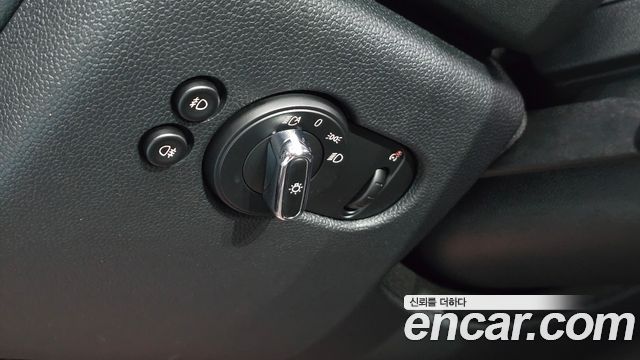 MINI Cooper S 5Door Standard 3rd 2021 — фото 33