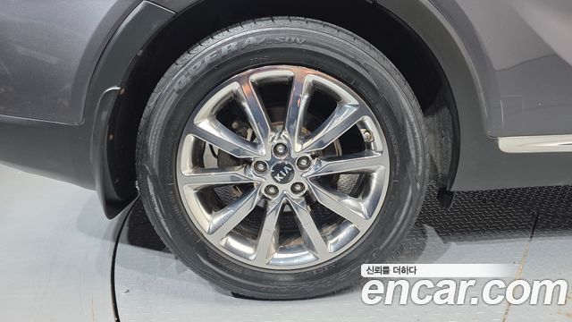 Kia Sorento Diesel 2.0 2WD Noblesse Special 2015 — фото 5