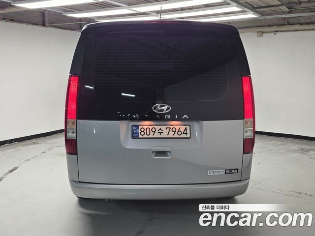 Hyundai Staria Cargo 5-Seater Modern 2023 — фото 4