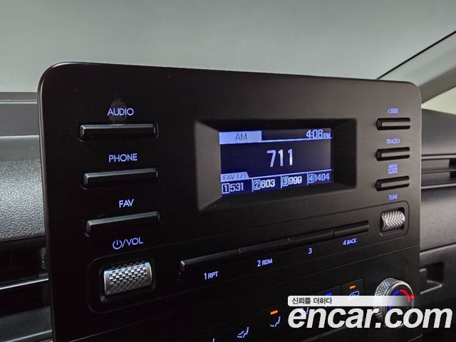 Hyundai Staria Cargo 5-Seater Modern 2023 — фото 15