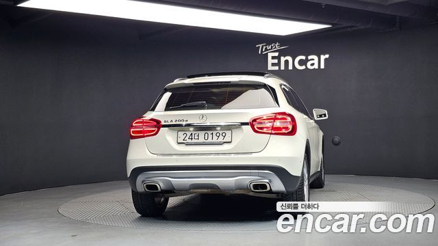 Mercedes-Benz GLA-Class (X156) GLA200 d 2017 — фото 4
