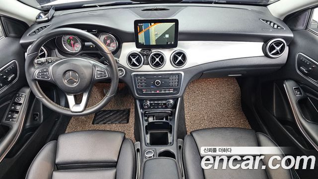 Mercedes-Benz GLA-Class (X156) GLA200 d 2017 — фото 7