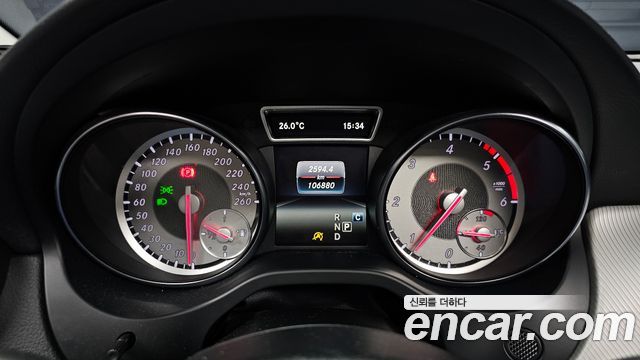 Mercedes-Benz GLA-Class (X156) GLA200 d 2017 — фото 8