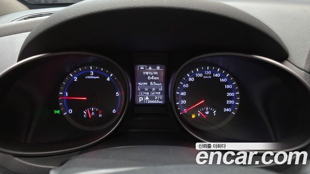 Hyundai Santa Fe (DM) Diesel(e-VGT) 2.0 2WD Premium 2015 — фото 8