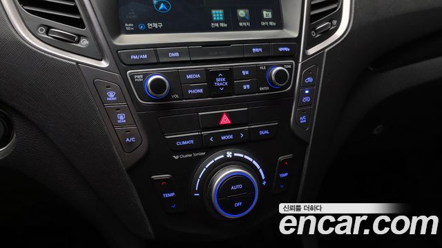Hyundai Santa Fe (DM) Diesel(e-VGT) 2.0 2WD Premium 2015 — фото 17