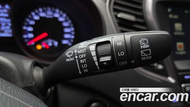 Hyundai Santa Fe (DM) Diesel(e-VGT) 2.0 2WD Premium 2015 — фото 27